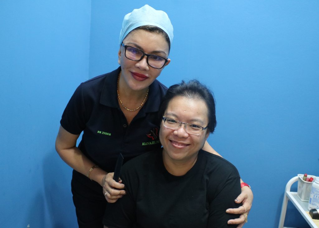 Hair Transplant Centre Malaysia Patient with Doctor