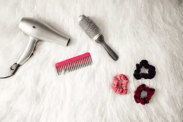 Hair Transplant Centre Malaysia - The Causes and Effects of Seasonal Hair Loss: What are the Treatments